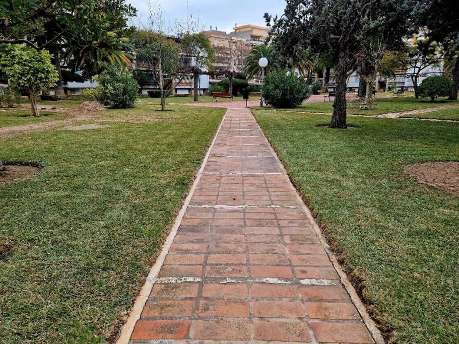 Apartamento A Un Paso De Playa 살루 외부 사진