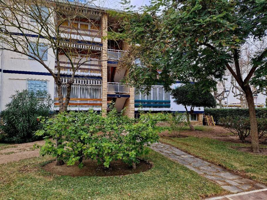 Apartamento A Un Paso De Playa 살루 외부 사진